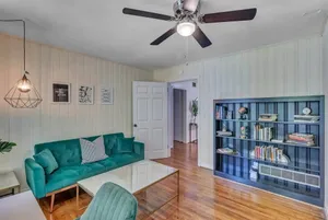 Image of HUGE ranch style house with an MCM flare!