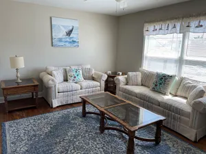 Image of Quiet North End - 4 Beds 2 Baths Entire Rear House, Super Spacious + Parking!
