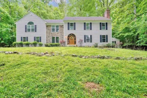 Image of 8-Bedroom Luxury Home in Baltimore Maryland