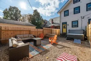 Image of 10 Bedrooms Sleeps 28 2 Hot Tubs 1 Min To Fairgrounds