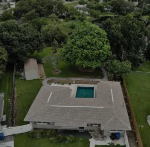Image of 3\/2 house with pool & pond in the backyard (73rd Ave)