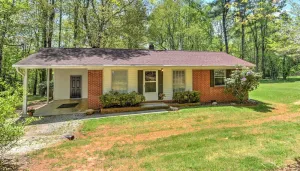 Image of Simple But Sweet Cottage House