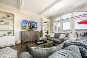 Image of Luxury Penthouse | AC | Fireplace | Balcony |