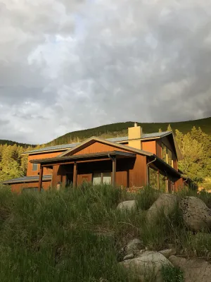 Image of Beautiful custom home in the Beartooth mountains.  Horse friendly