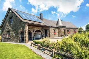 Image of Villa in Biטvre with garden
