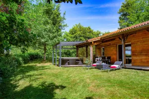 Image of Spa JACUZZI privative - Clim - Chalet Cèdre - Gers - Occitanie
