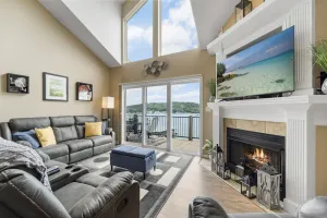 Image of Cedar Heights - Spacious 5 Bdrm Lakeview Condo