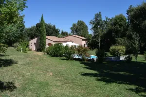 Image of Charming house in Provence with private pool in lush greenery