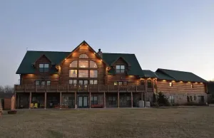 Image of Gorgeous, remote lodge on 100+ acres, 15 min from downtown Indiana