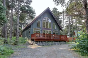 Image of Stunning retreat near the slopes w\/ private sauna, gas grill, & spacious deck
