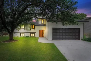 Image of Beautiful 6 bed 3 bath home in quiet neighborhood