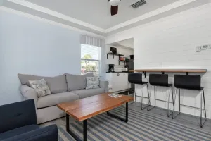 Image of Cozy cottage on Casey Key