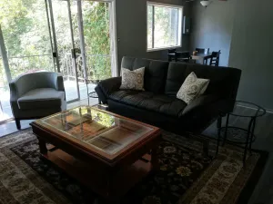 Image of Lovely 1 Bedroom Creekside Condo Near Capital, Willamette and Hospital