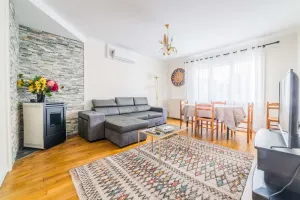 Image of Les Rosiers - Maison avec JACUZZI