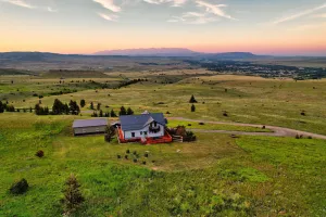 Image of Jackalope Lodge · Spacious Lodge Home with Breathtaking Mtn Views