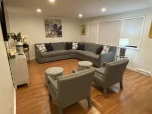 Image of Spacious townhome sleeps 10 centrally located