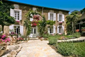 Image of L'Oustal Des Fleurs - Four Bedroom Villa, Sleeps 8