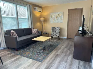 Image of Pleasant Finch Arboretum One Bedroom Duplex