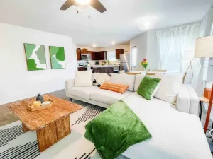Image of Family Modern Oasis Lackland BMT Family Home 3 Bed 2 Bath