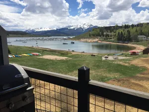 Image of Lakeview Mountain Escape