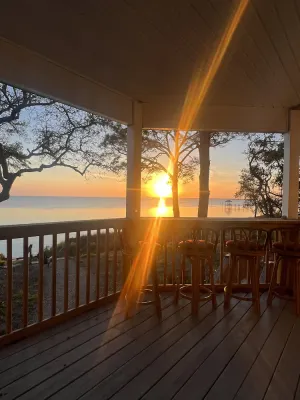 Image of Secluded Waterfront Bay Home!