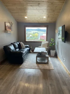 Image of Country 2-Bedroom Cottage with a gorgeous view