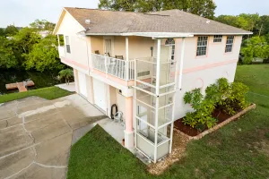 Image of Waterfront home great for family gatherings or weekend getaways! Pet-friendly