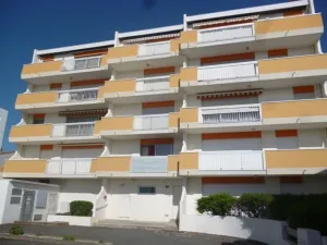 Image of Appartement lumineux Centre Royan proche plage avec parking - FR-1-71-62