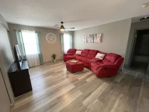 Image of 2 Bedroom, King Bed, Pets welcome, washer and dryer