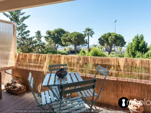 Image of Air-conditioned apartment facing the port of Saint Laurent with 2 bedrooms