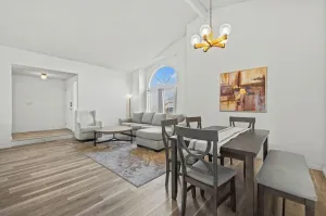 Image of Spacious 3B-2B Home with High Ceilings & Large Yards