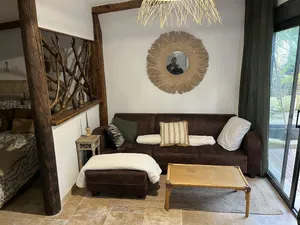 Image of Charming cafoutchi at the foot of Montagnette