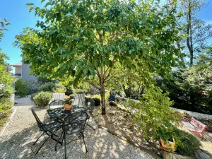 Image of Tranquil Garden Retreat with Jacuzzi & Sauna near UNESCO Sites