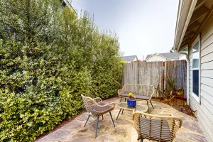 Image of 5 Minutes to Beach Stylish Arroyo Grande Home with Hot Tub, Sundeck, Firepit