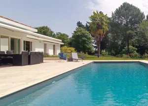 Image of Magnifique villa 5 etoiles avec piscine privee parc 2 ha