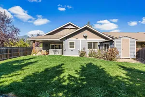 Image of Newer home with private hot tub, great back patio, fireplace & AC - near skiing