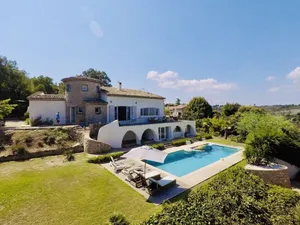 Image of Luxury villa with a view, 15 min away from the sea