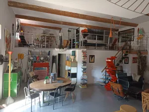 Image of Loft, Design collection, artist's studio, 15' from beaches and Montpellier center