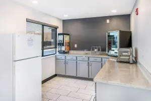 Image of Americas Best Value Inn East Peoria