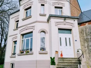 Image of Villa spacieuse avec jardin, terrasse, et équipements complets à Baives, proche Belgique et Val Joly - FR-1-510-218