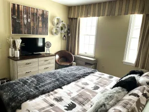 Image of Mountain View Suite Sleeps 4 Ski OnOff Jiminy Peak