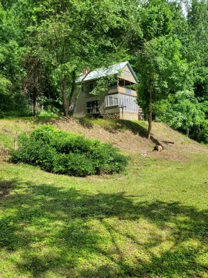 Image of Comfortable House Close To White Oak Canyon & Old Rag Trails