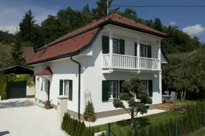 Image of Vacation home 170 m² on Lake Wörthersee, 10 minutes' walk to your own bathing area on the lake.