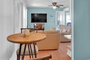 Image of 2 BR, 2 B Home.w\/ Golf Cart  Located in The Villages.1 Mile from Spanish Springs