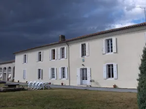 Image of Large apartment, south-facing view