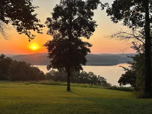 Image of Clean, Family\/Pet Friendly Lake View, 2-Bdrm Cabin Near Several Marinas\/launches