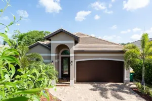 Image of Perfect Naples - Saltwater Pool - 2 Master BR - 3 BR3BA