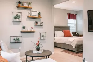 Image of STUDIO SUITE w\/private entrance - Central Valley