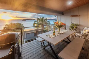 Image of Shorelines 22, Shorelines 22 on Hamilton Island