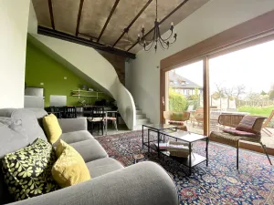 Image of Contemporary house in the heart of the vineyards, large terrace, private unenclosed garden